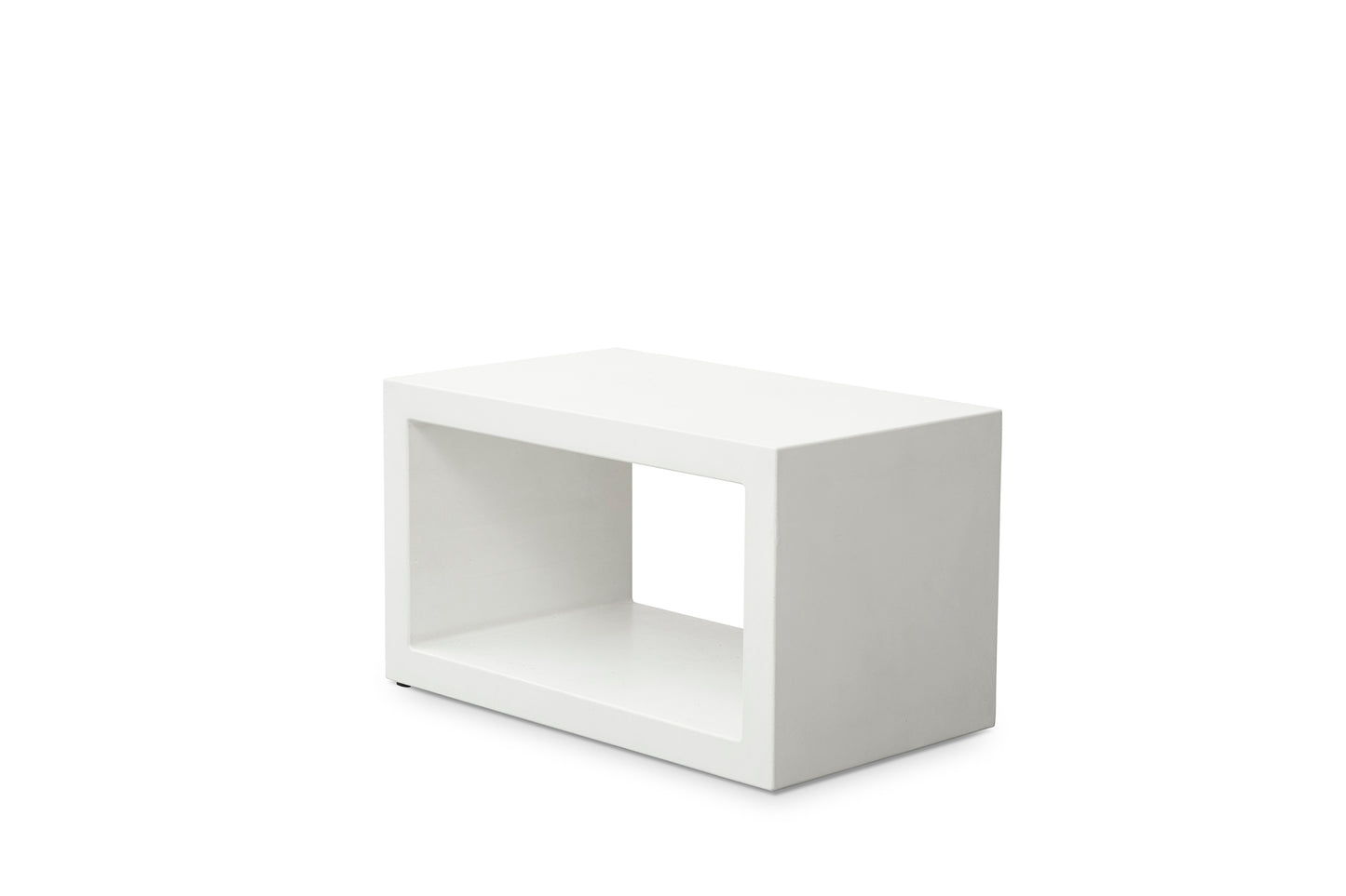 "O" TABLE